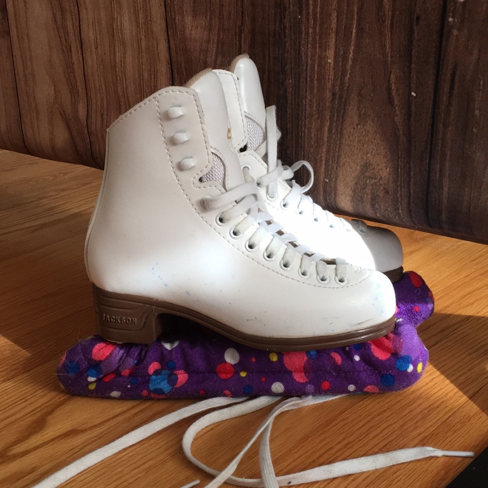 Jackson Excel girls figure skates